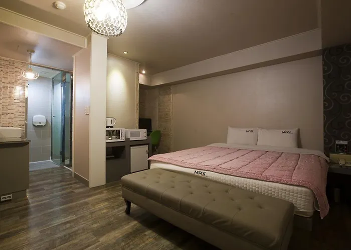 Max - Sasang Motel 2*
